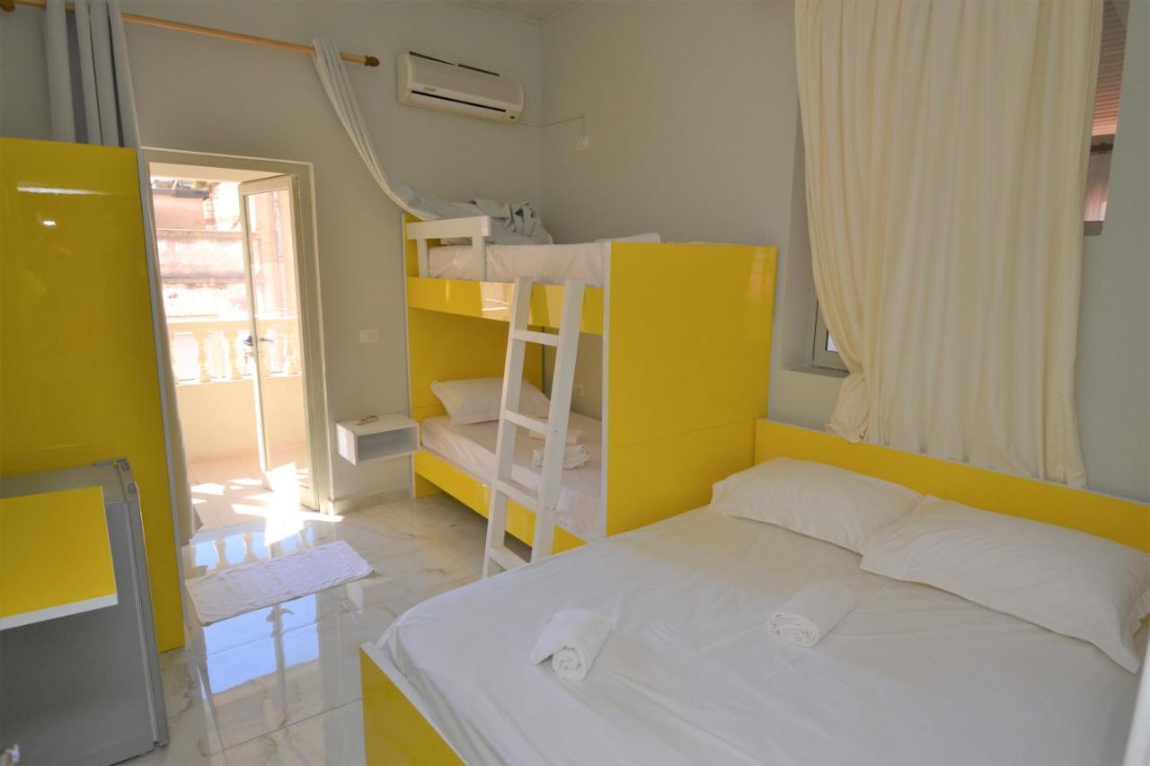 Jonian Central Condos Saranda Kültér fotó