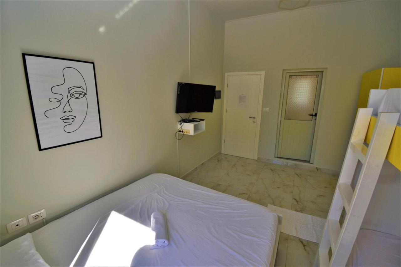 Jonian Central Condos Saranda Kültér fotó