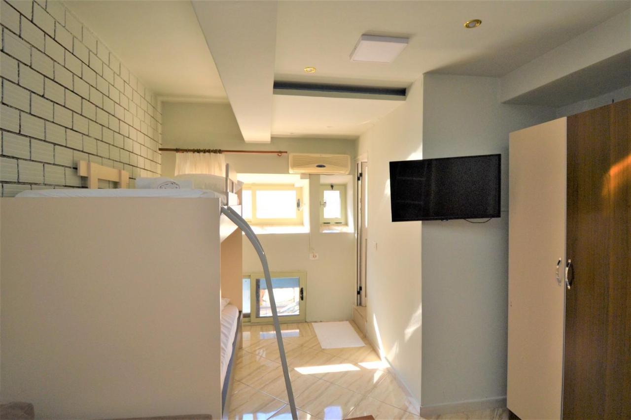 Jonian Central Condos Saranda Kültér fotó